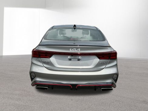 Used 2022 Kia Forte GT w/ GT Technology Package FWD image 4