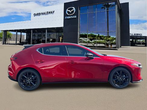 New 2026 MAZDA MAZDA3 Hatchback w/Premium Plus Pkg image 7