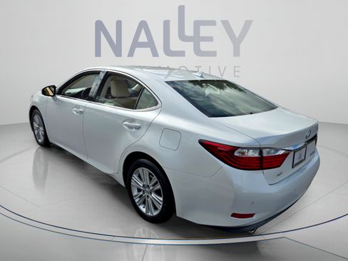 Used 2014 Lexus ES 350 w/ Premium Package FWD image 3
