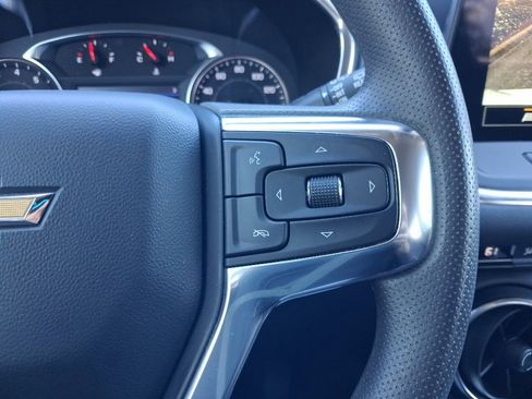 Used 2024 Chevrolet Blazer LT FWD image 28