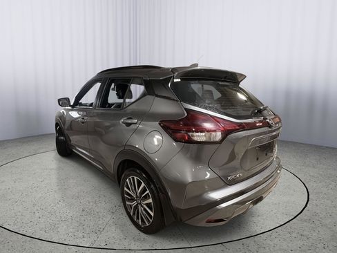 Used 2021 Nissan Kicks SR w/ SR Premium Package image 4