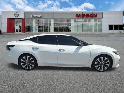 Used 2019 Nissan Maxima Platinum w/ Illumination Package FWD image 8