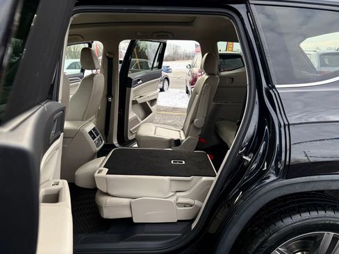 Used 2019 Volkswagen Atlas SE w/ Panoramic Sunroof Package image 21