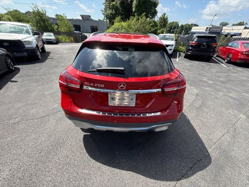 Used 2020 Mercedes-Benz GLA 250 image 2