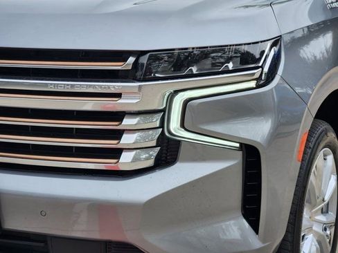 Used 2024 Chevrolet Suburban High Country w/ Premium Package image 16