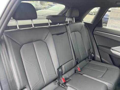 New 2025 Audi Q3 2.0T Premium image 14