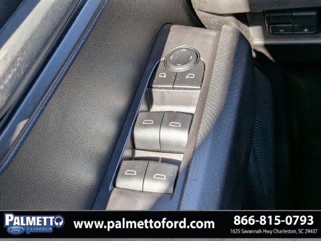 Used 2023 Chevrolet Colorado W/T w/ WT Convenience Package II AWD/4WD image 23