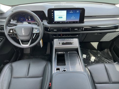 New 2026 Lincoln Aviator 2WD image 15