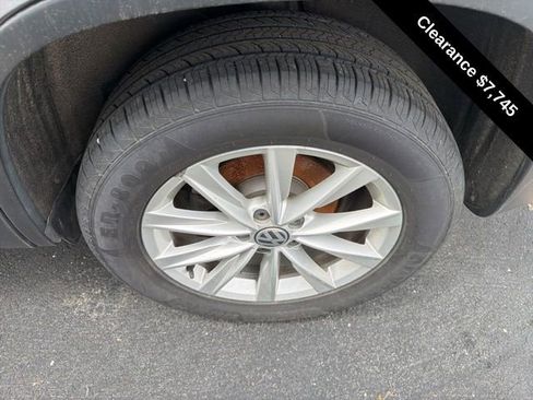 Used 2014 Volkswagen Tiguan SE FWD image 13