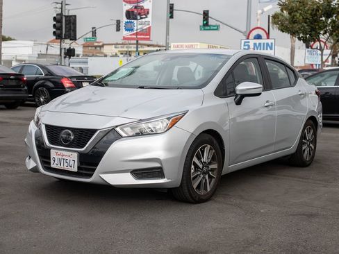 Used 2021 Nissan Versa SV image 11