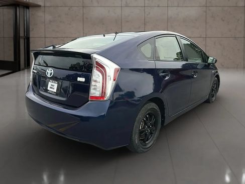 Used 2014 Toyota Prius Two FWD image 12