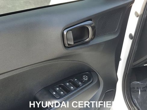 Certified 2023 Hyundai Venue Limited FWD image 10