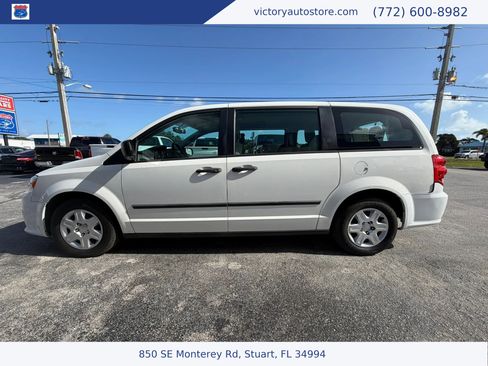 Used 2013 Dodge Grand Caravan American Value Package w/ UConnect Hands-Free Group image 6