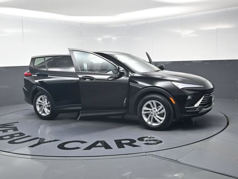 Used 2025 Buick Envista Preferred w/ Convenience I Package FWD image 24