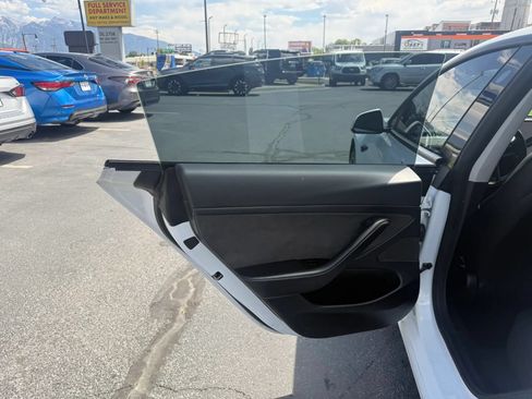 Used 2021 Tesla Model 3 Standard Range Plus RWD image 22