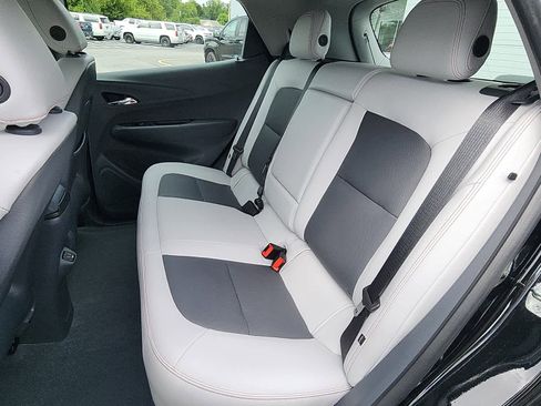 Used 2021 Chevrolet Bolt Premier w/ Infotainment Package image 7