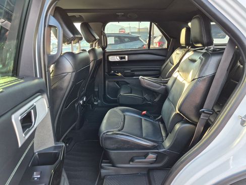 Used 2022 Ford Explorer ST w/ ST Street Pack AWD/4WD image 30
