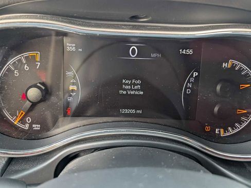 Used 2019 Jeep Grand Cherokee Limited w/ Luxury Group II image 12