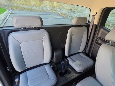 Used 2022 Chevrolet Colorado W/T w/ WT Convenience Package image 35