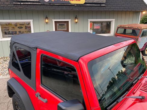 Used 2015 Jeep Wrangler Sport AWD/4WD image 54