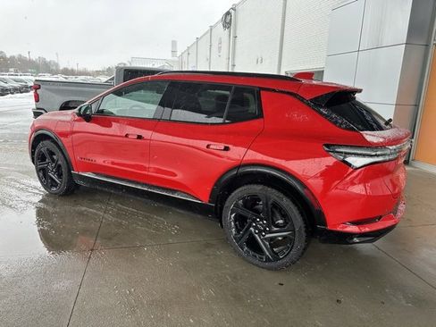 Certified 2024 Chevrolet Equinox EV RS image 13