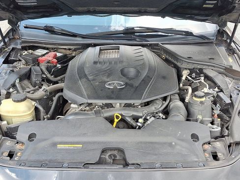 Used 2017 INFINITI Q60 2.0t w/ Moonroof Package image 28