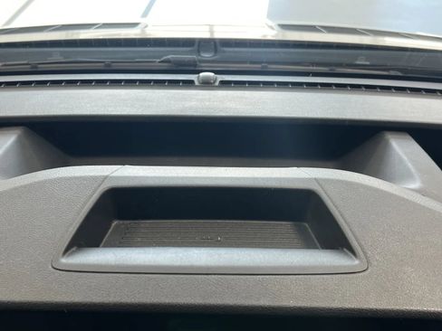 Used 2025 Ford Transit 250 148 Medium Roof RWD image 37