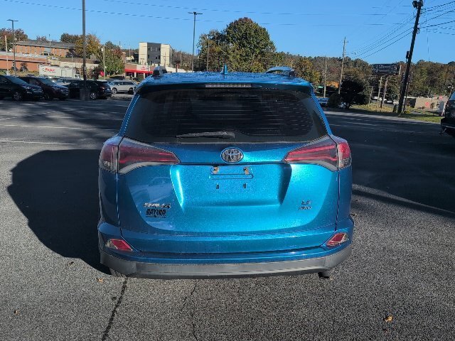 Used 2016 Toyota RAV4 LE AWD/4WD image 6