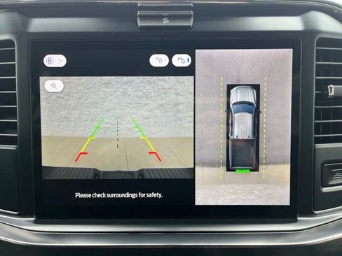 New 2026 Ford F250 Lariat w/ Black Appearance Package image 9