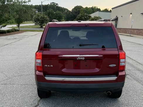 Used 2017 Jeep Patriot High Altitude image 7