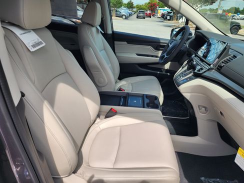 New 2026 Honda Odyssey EX-L image 5