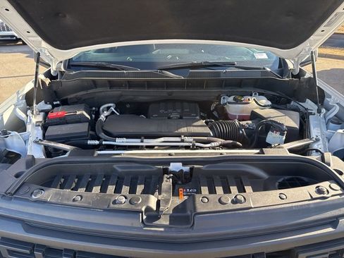 Used 2024 Chevrolet Silverado 1500 Custom w/ Turbomax Blackout Package image 32