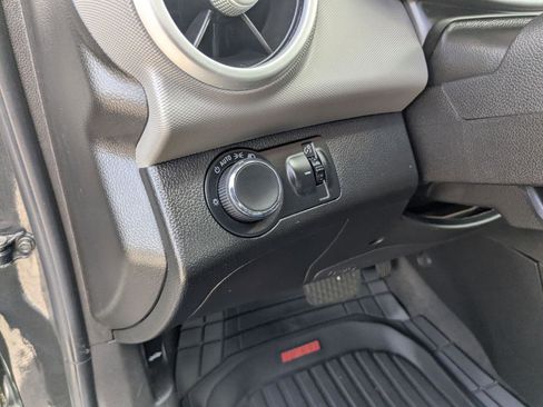 Used 2020 Chevrolet Sonic Premier FWD image 20