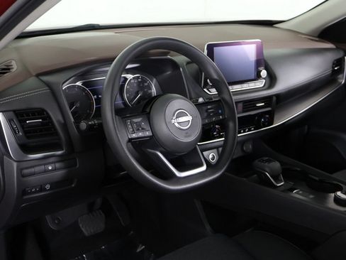 Used 2023 Nissan Rogue SV AWD/4WD image 24