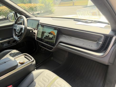 Used 2022 Rivian R1S Launch Edition AWD/4WD image 53