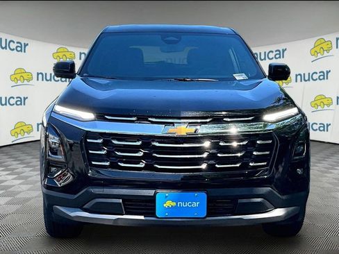 New 2026 Chevrolet Equinox LT w/ Convenience Package II AWD/4WD image 3