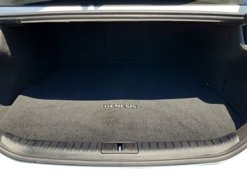Used 2026 Genesis G70 2.5T RWD image 6