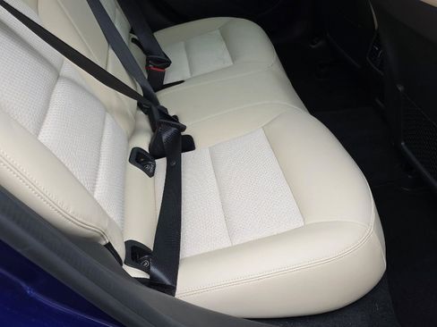 Used 2019 INFINITI QX30 w/ Navigation Package image 28