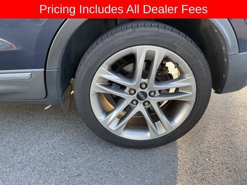 Used 2017 Lincoln MKC Reserve AWD/4WD image 3