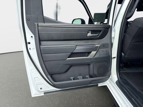 New 2026 Toyota Tundra SR5 image 10