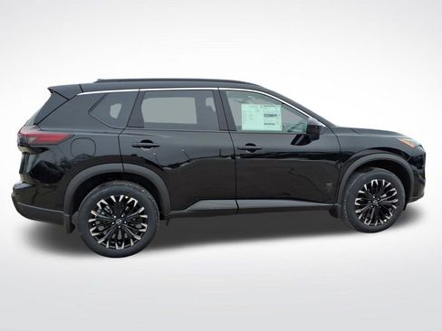 New 2026 Nissan Rogue SV image 8