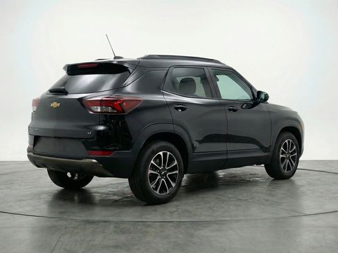 Used 2025 Chevrolet TrailBlazer LT image 9