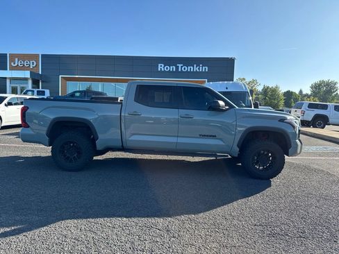 Used 2022 Toyota Tundra SR5 w/ TRD Off-Road Premium Package AWD/4WD image 10