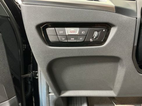 New 2026 BMW 330i Sedan w/ M Sport Package RWD image 18