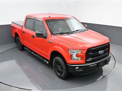 Used 2015 Ford F150 XLT w/ Trailer Tow Package image 18