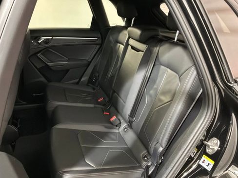 Used 2024 Audi Q3 2.0T Premium image 19