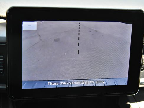 Used 2023 Ford Explorer XLT w/ Equipment Group 202A RWD image 19