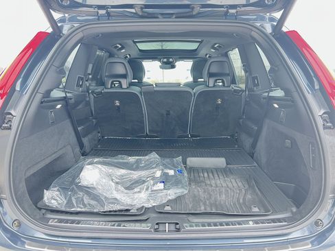 Used 2023 Volvo XC90 B6 Ultimate w/ Protection Package image 27