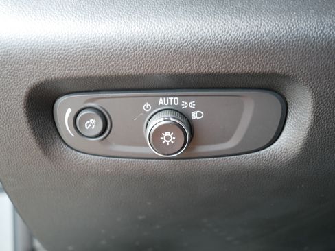 Used 2023 Chevrolet Traverse LT AWD/4WD image 26