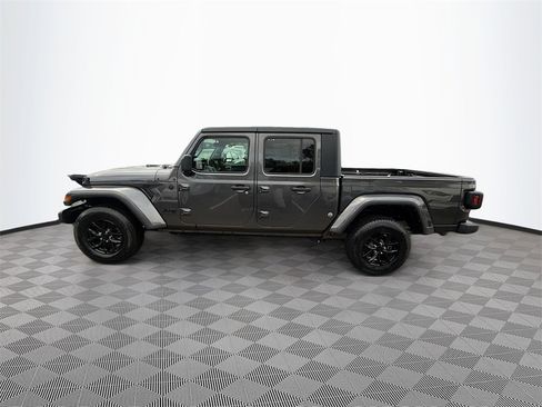 Used 2021 Jeep Gladiator Sport image 9
